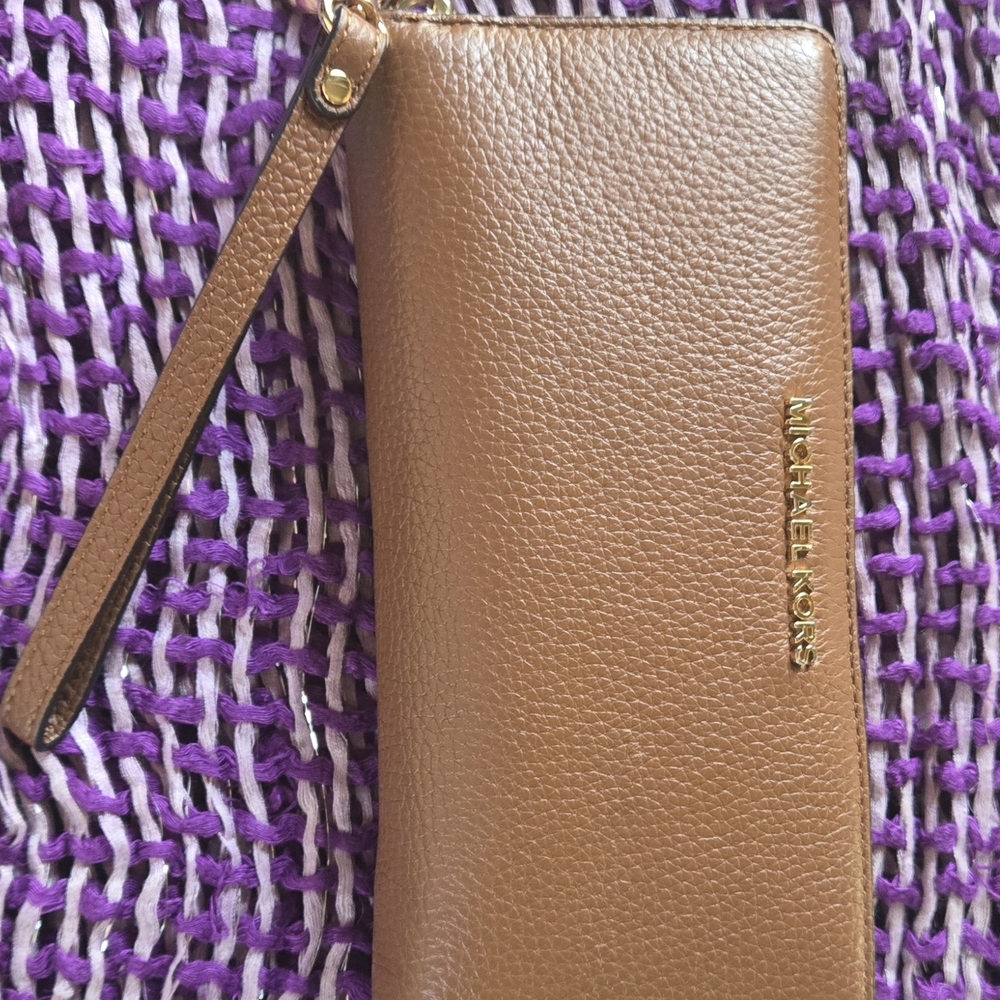 Michael Kors Brown Leather Wristlet